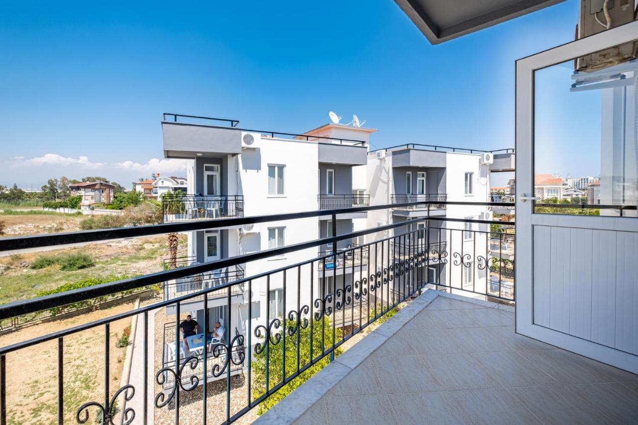 Assos Apart: Havuzlu Sitede Tamami Sizin 2 Oda 1 Salon Daire Apartment *